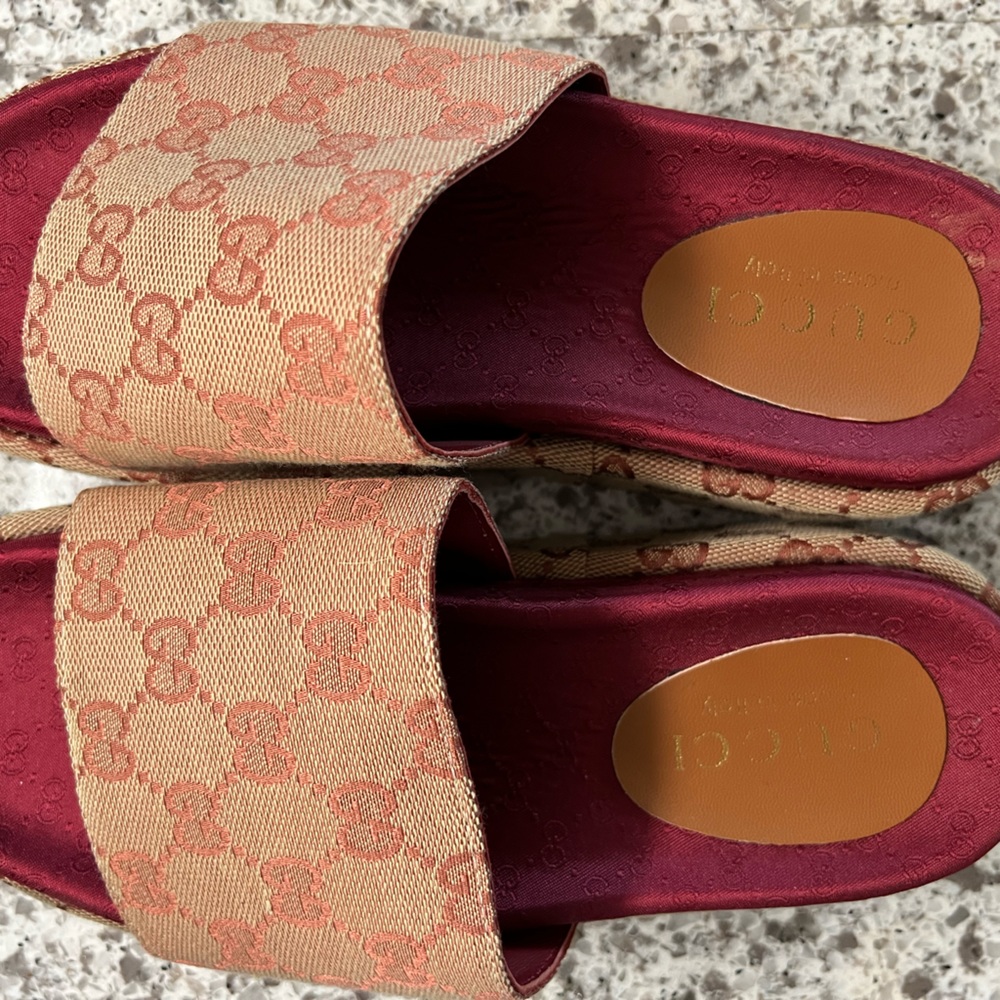 Platform slides